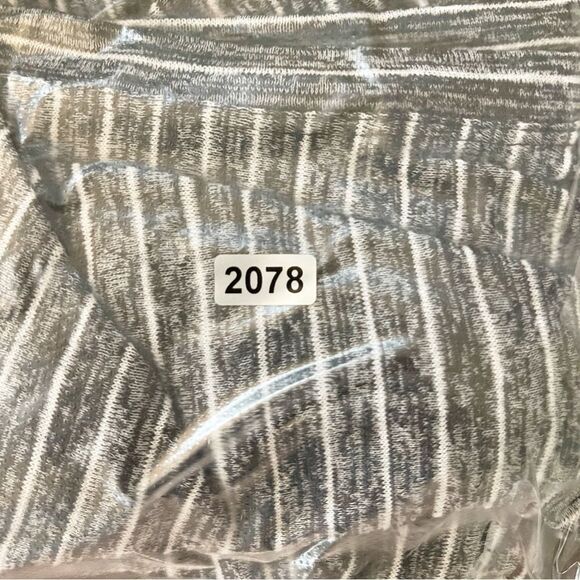 Athleta Breezy Tank Size Small - Picture 7 of 7